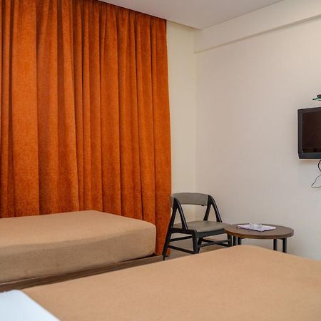 Hotel Dreamland Pune Ngoại thất bức ảnh