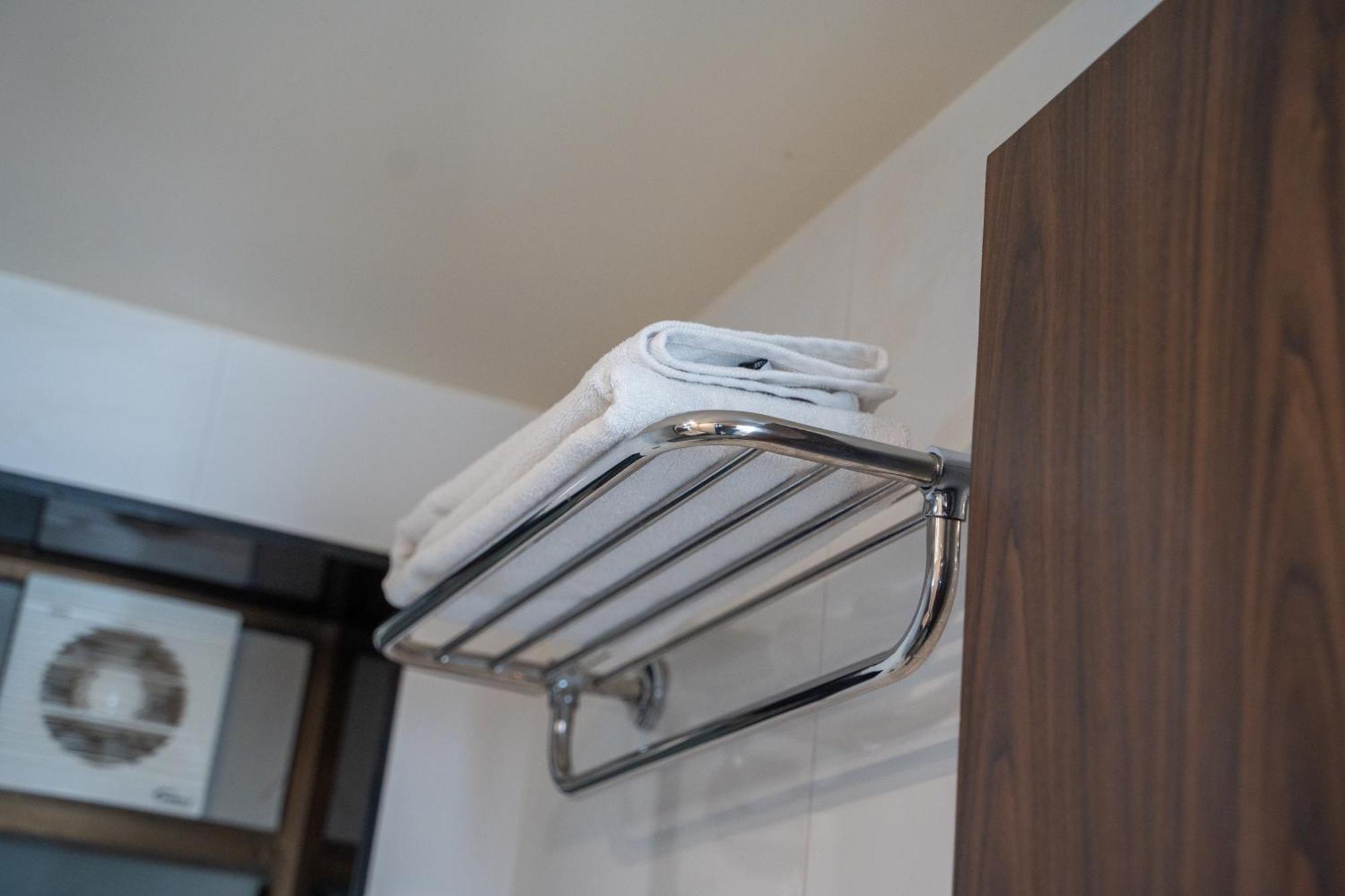 Hotel Dreamland Pune Ngoại thất bức ảnh
